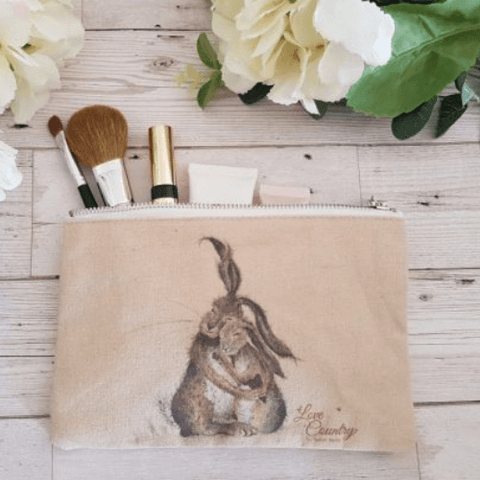 Love Country 'Hares My Heart' Cosmetic Bag - Binky Brothers