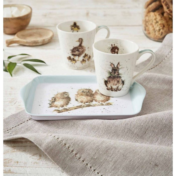 Wrendale Designs gift set including two porcelain mugs and a melamine tray, each one featuring a charming Wrendale character, including a hare, ducks and owls.